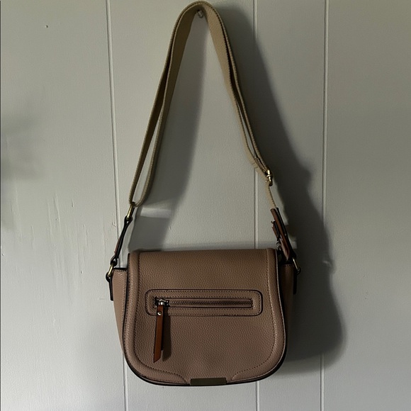Miztique Crossbody Saddle Bag - Picture 1 of 2